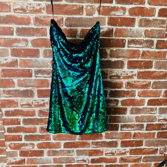 pre loved dresses - Worn only once - Picture 2 of 8